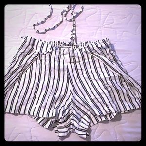 Linen striped shorts